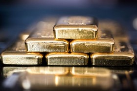 طلا از دلار جلو زد