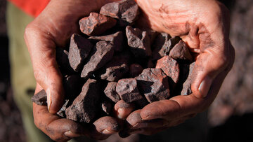 سنگ آهن دانه بندی "چادرملو" در بورس کالا پذیرش شد