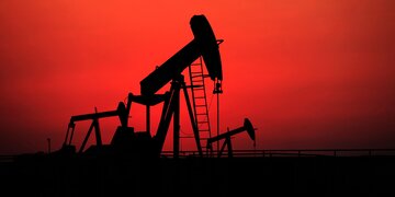 کاهش تقاضا قیمت نفت را پایین کشید