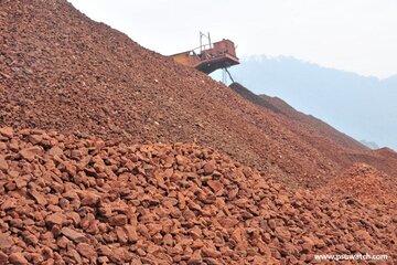 کاهش بهای سنگ آهن در پی تشدید تنش میان چین و آمریکا