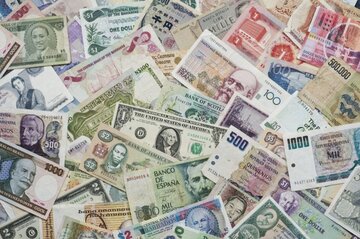 نرخ رسمی ۲۱ ارز افزایش یافت