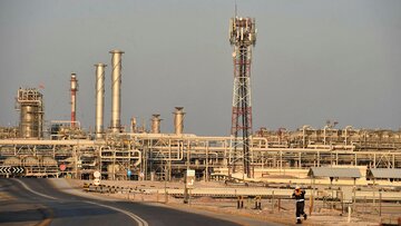 انتظار افزایش قیمت نفت عربستان برای فروش به آسیا