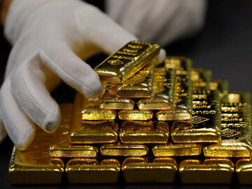 کاهش ۲۰۰ دلاری قیمت طلا نسبت به ابتدای سال