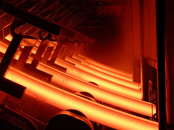 عرضه ۴۷۳ هزار تن شمش بلوم و ورق فولادی در بورس کالا