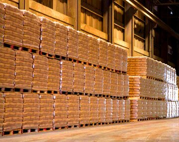 عملکرد ۱۰ ماهه : ۴۶ میلیون تن انواع سیمان در بورس کالا فروخته شد