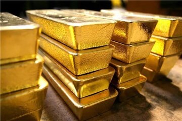 طلا پرید، دلار جاماند