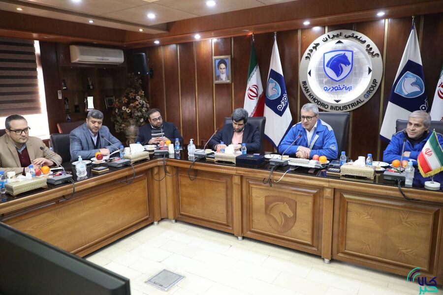 ۶ هزار خودروی بورسی زودتر از موعد تحویل مردم شد/
عرضه های ایران خودرو در بورس کالا افزایش می یابد