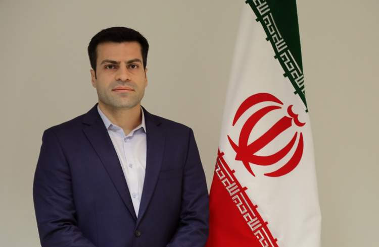 حذف رانت در بازار با عرضه خودرو در بورس/ رشد عرضهها به نفع مردم و تولید است