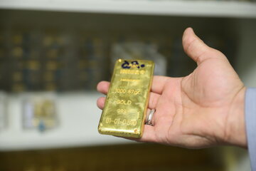 ۶۴ شمش طلای یک کیلوگرمی وارد خزانه شمش طلای بانک صادرات شد