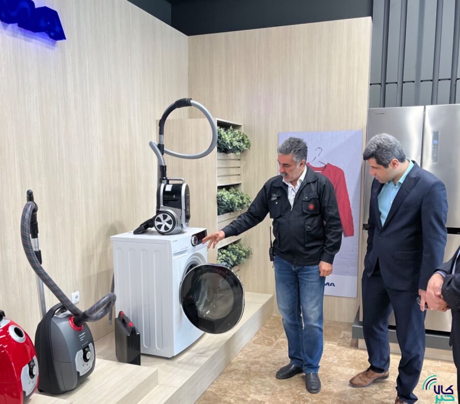 بازدید مدیرعامل بورس کالای ایران از واحدهای تولیدی و نمایشگاه «مواد اولیه، ماشینآلات، تکنولوژی، چرم و صنایع وابسته صنعت کفش ایران_قم»