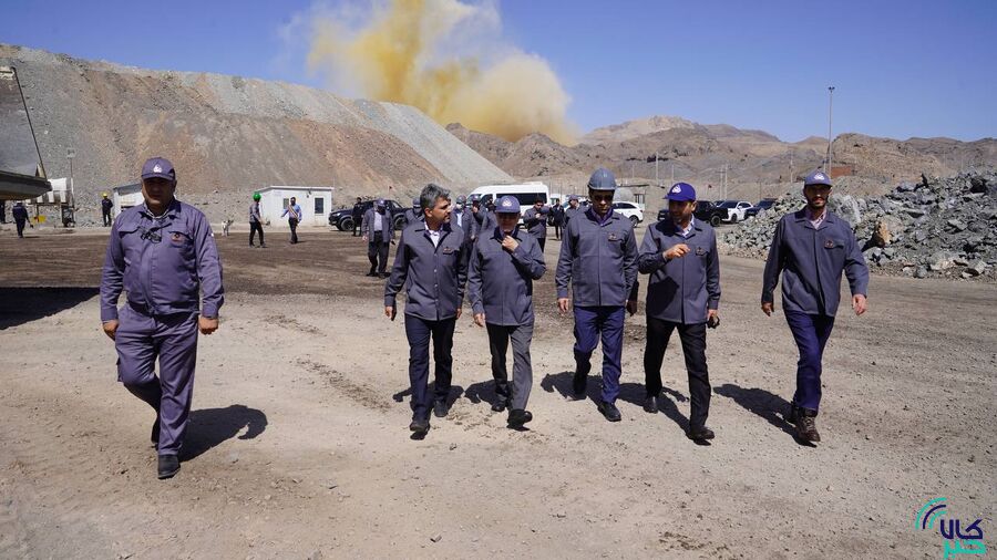 مردم از طریق گواهی سپرده گندله در رشد تولید و صنعت سهیم میشوند/
راه اندازی «گواهی سپرده گندله» در مراحل نهایی