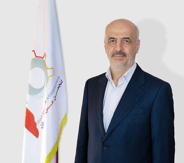 «گواهی سپرده مس» بازار جدید و جذاب بورس کالا در راه است/
فلز سرخ در همسایگی طلا و نقره