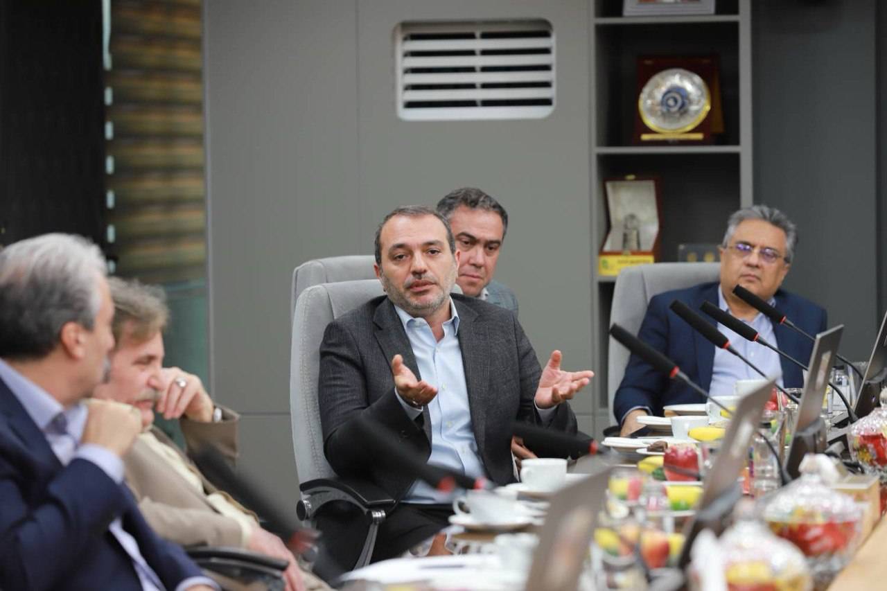 نشست هم اندیشی انجمن تولیدکنندگان سیم و کابل و بورس کالا برگزار شد/
قرارداد آتی گواهی کاتد مس به زودی راهاندازی میشود