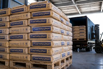 چند تن سیمان امروز در بورس کالا عرضه می شود؟