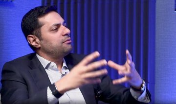 «به پایان جنگ و تحریم نزدیکیم؛ به آینده اقتصاد ایران بسیار خوش‌بینم»