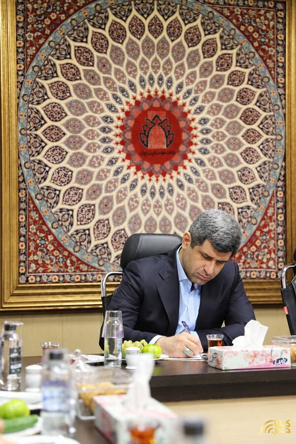 فرش ایرانی از دار قالی تا تابلوی بورس کالا